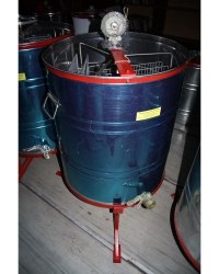 Медогонка 4-х рамочная Дадан. Бак из оцинковки